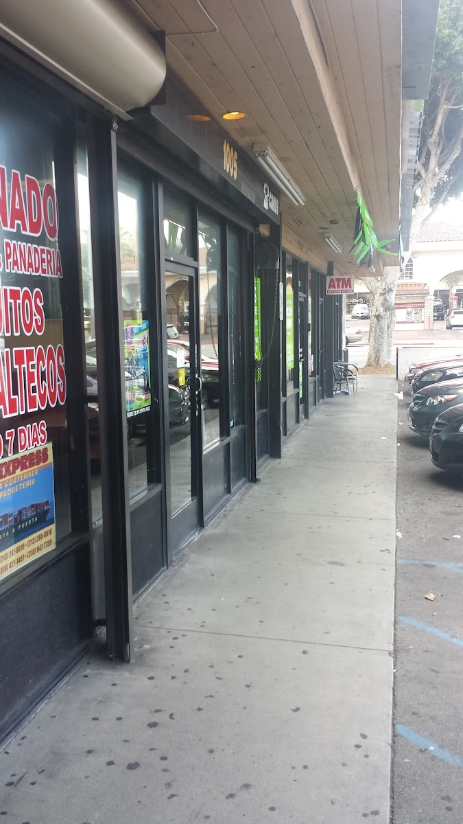 El Venado Bakery & Restaurant